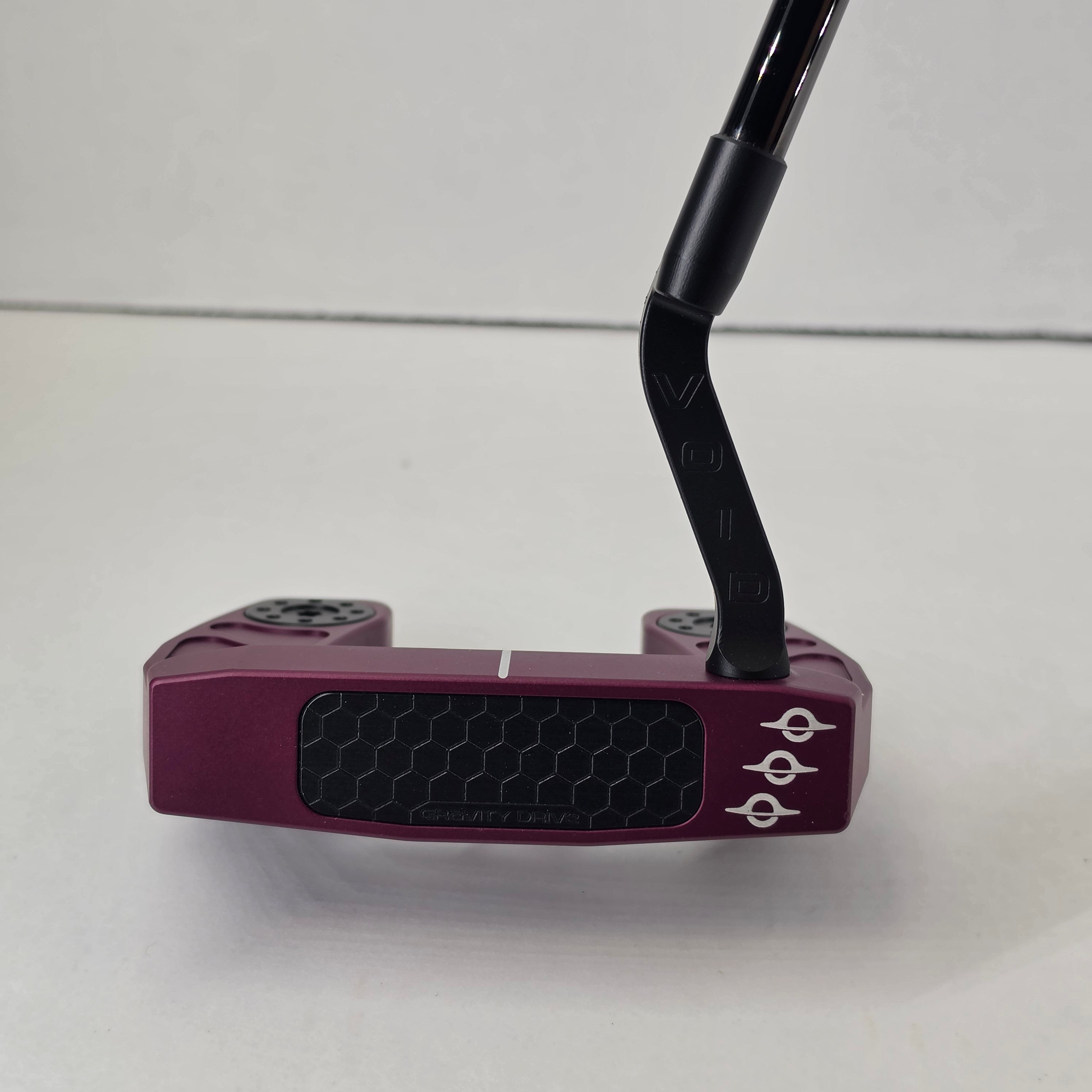 Goliath | Black Cherry | 34” | 9/10 #107