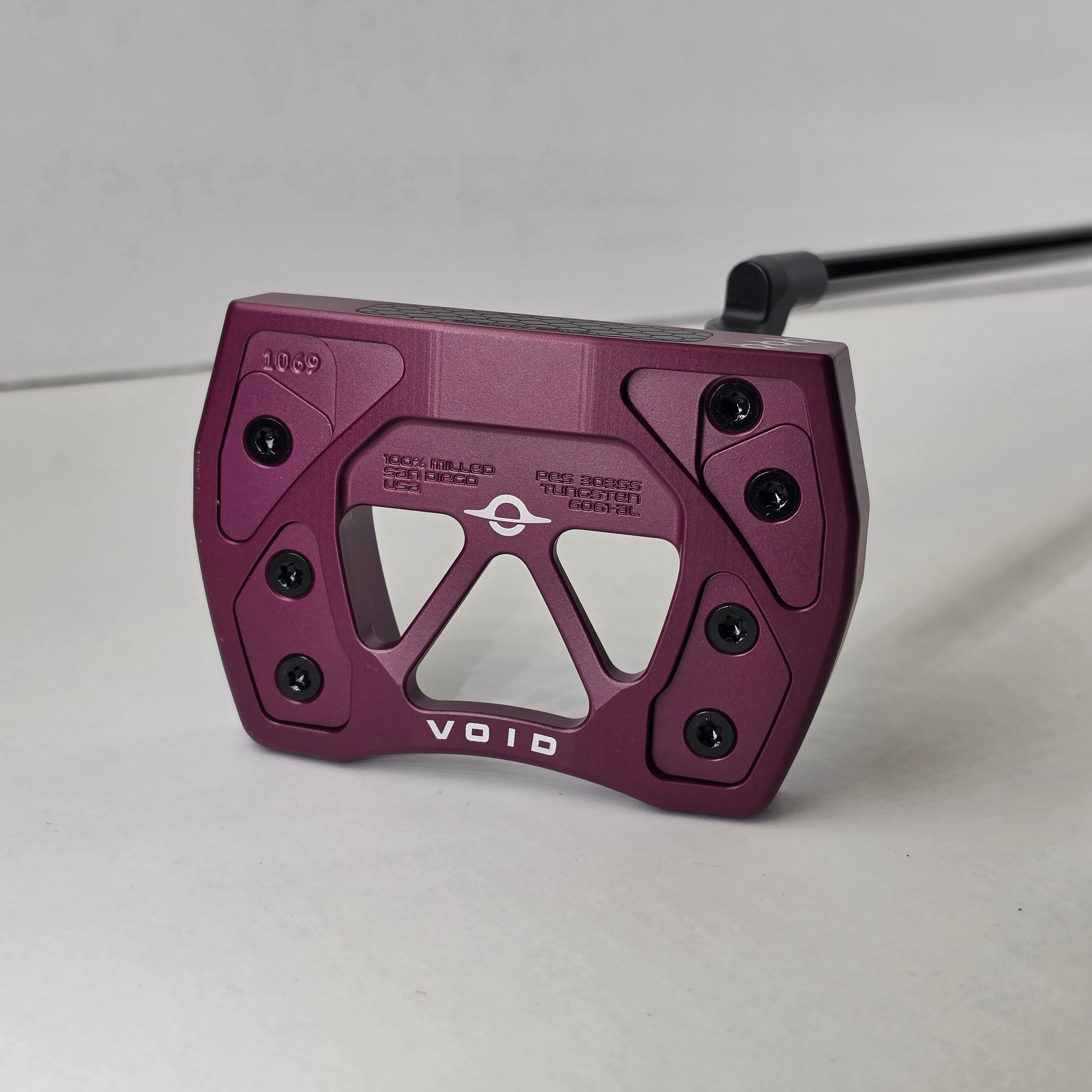Goliath | Black Cherry | 34” | 9/10 #107