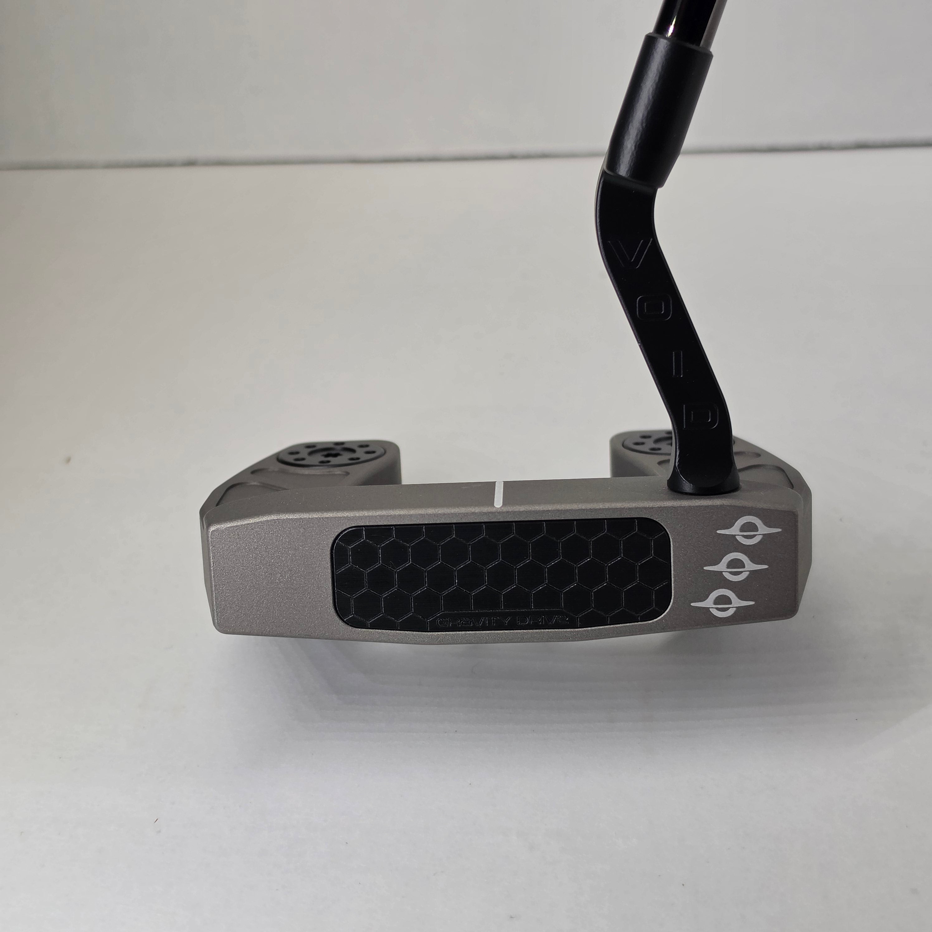 Goliath | Silver | 34” | 10/10 #109