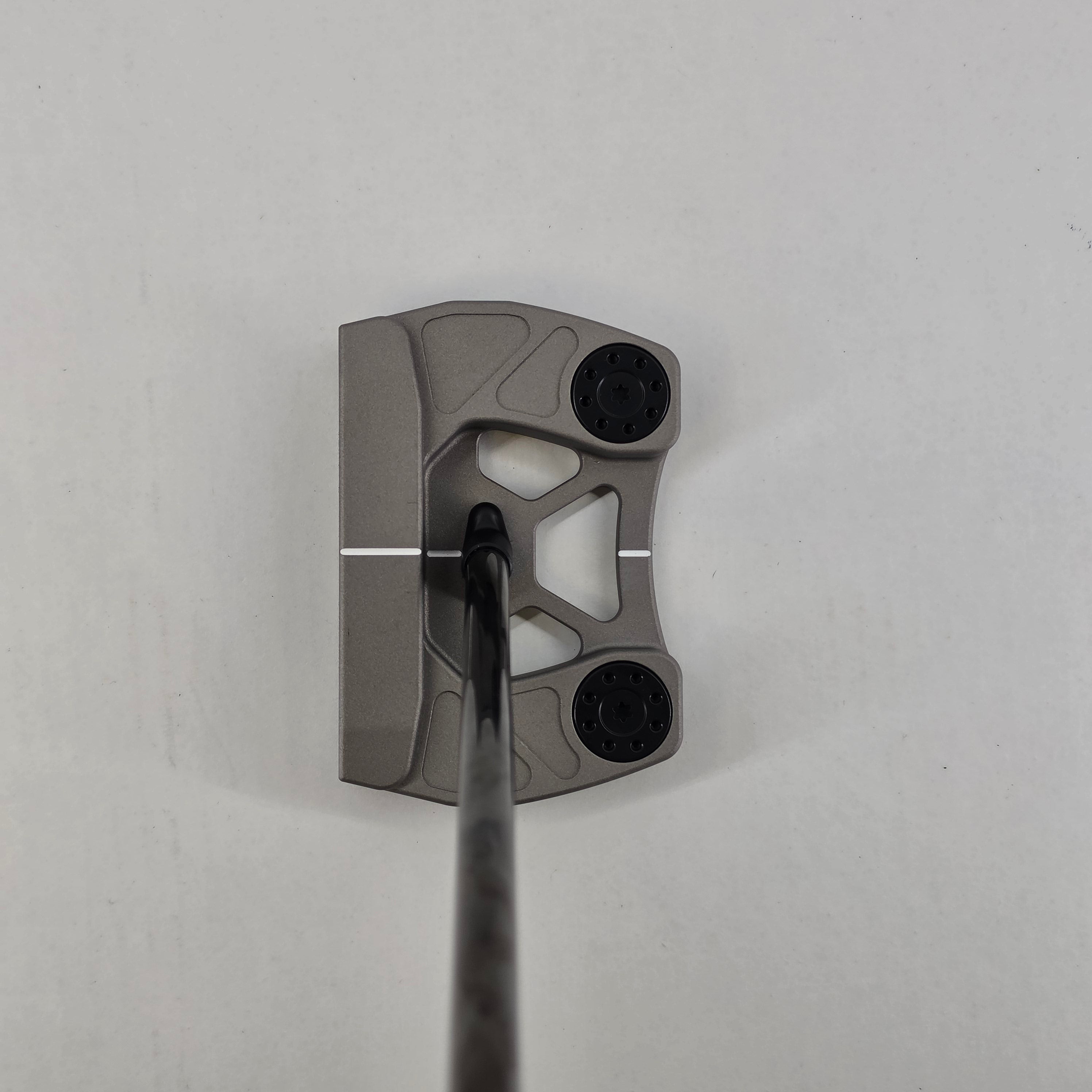 Goliath CenterFire | Silver | 35” | 9/10 #129