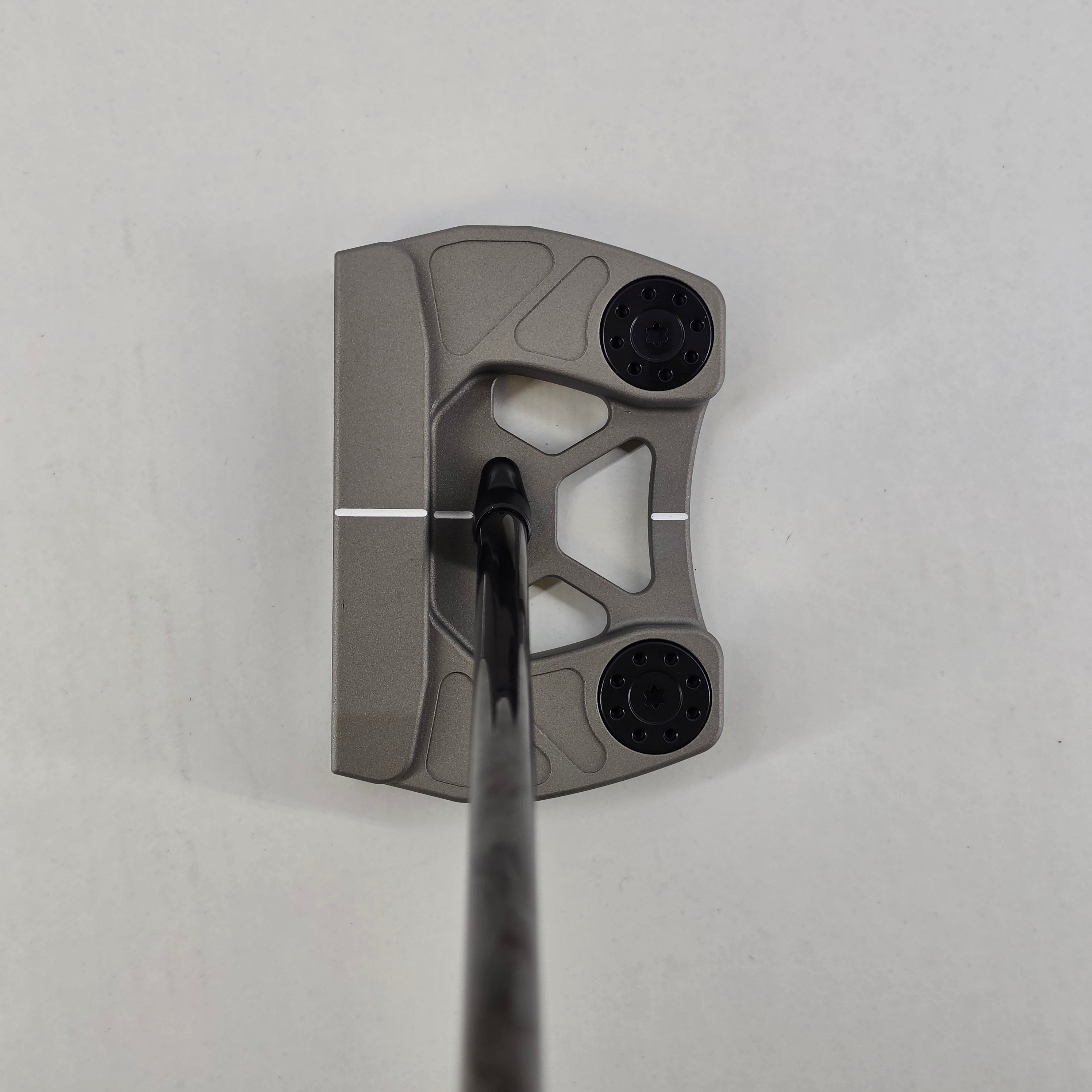 Goliath CenterFire | Silver | 34” | 10/10 #140
