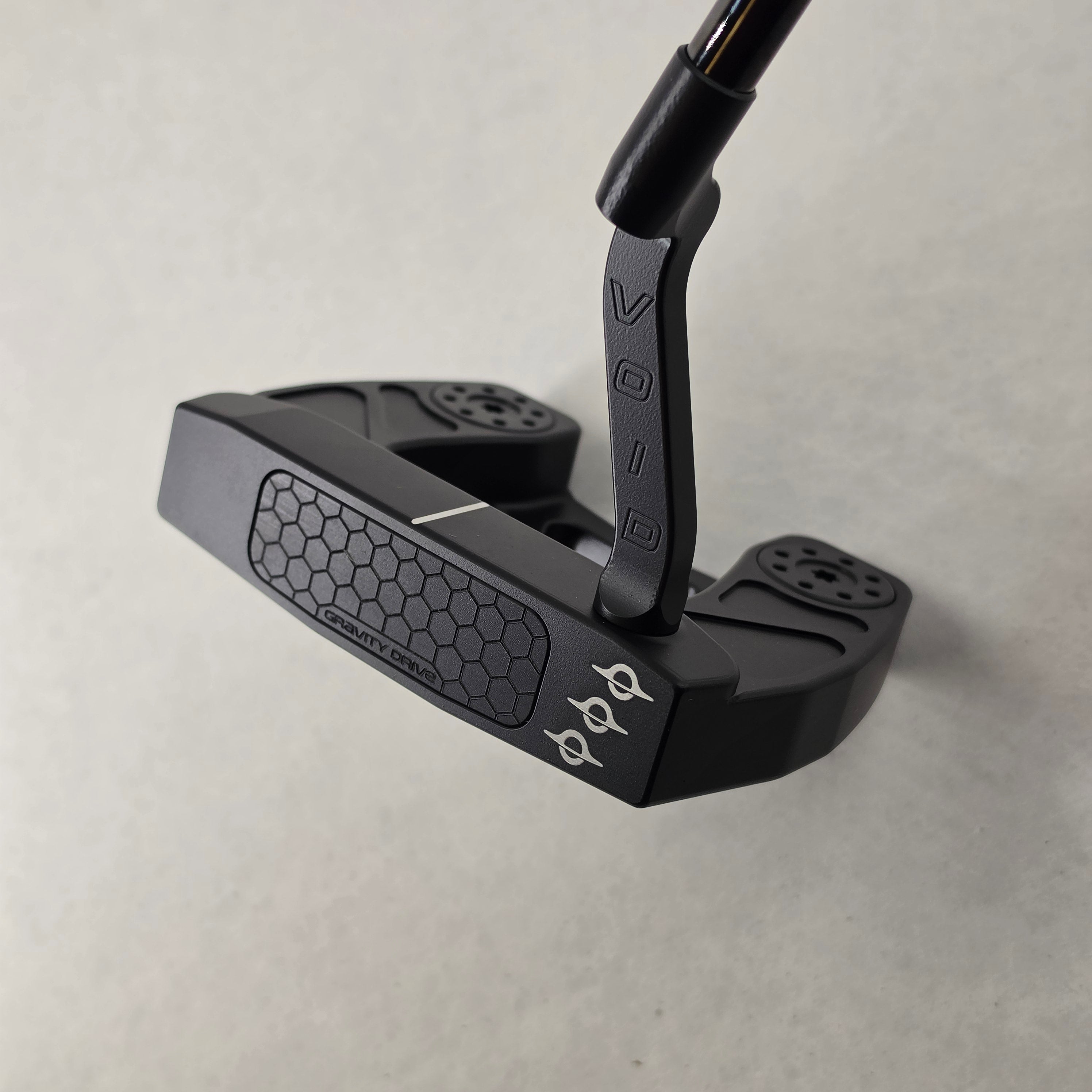 Goliath | Midnight Black | 35” | 10/10 #102