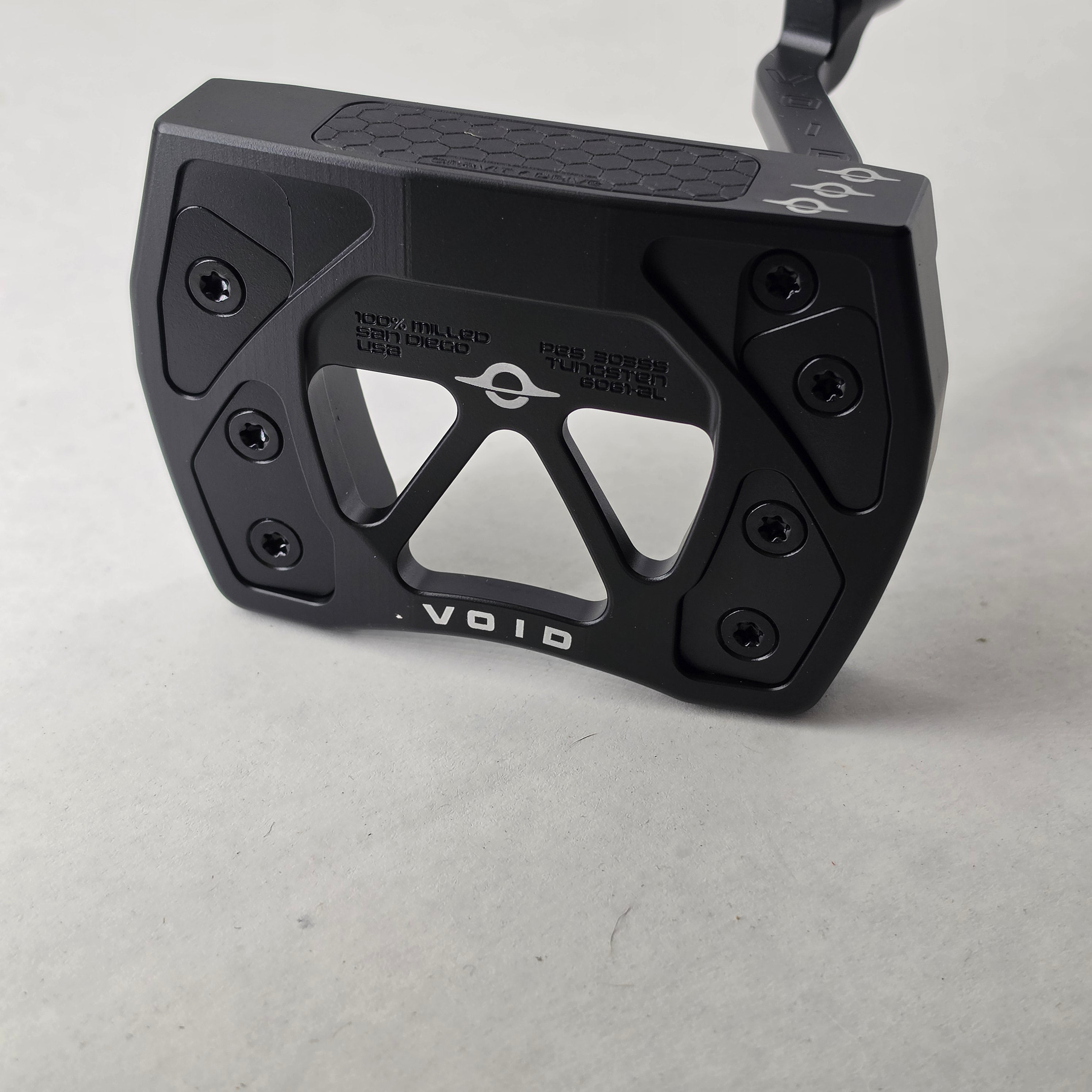 Goliath | Midnight Black | 35” | 10/10 #102