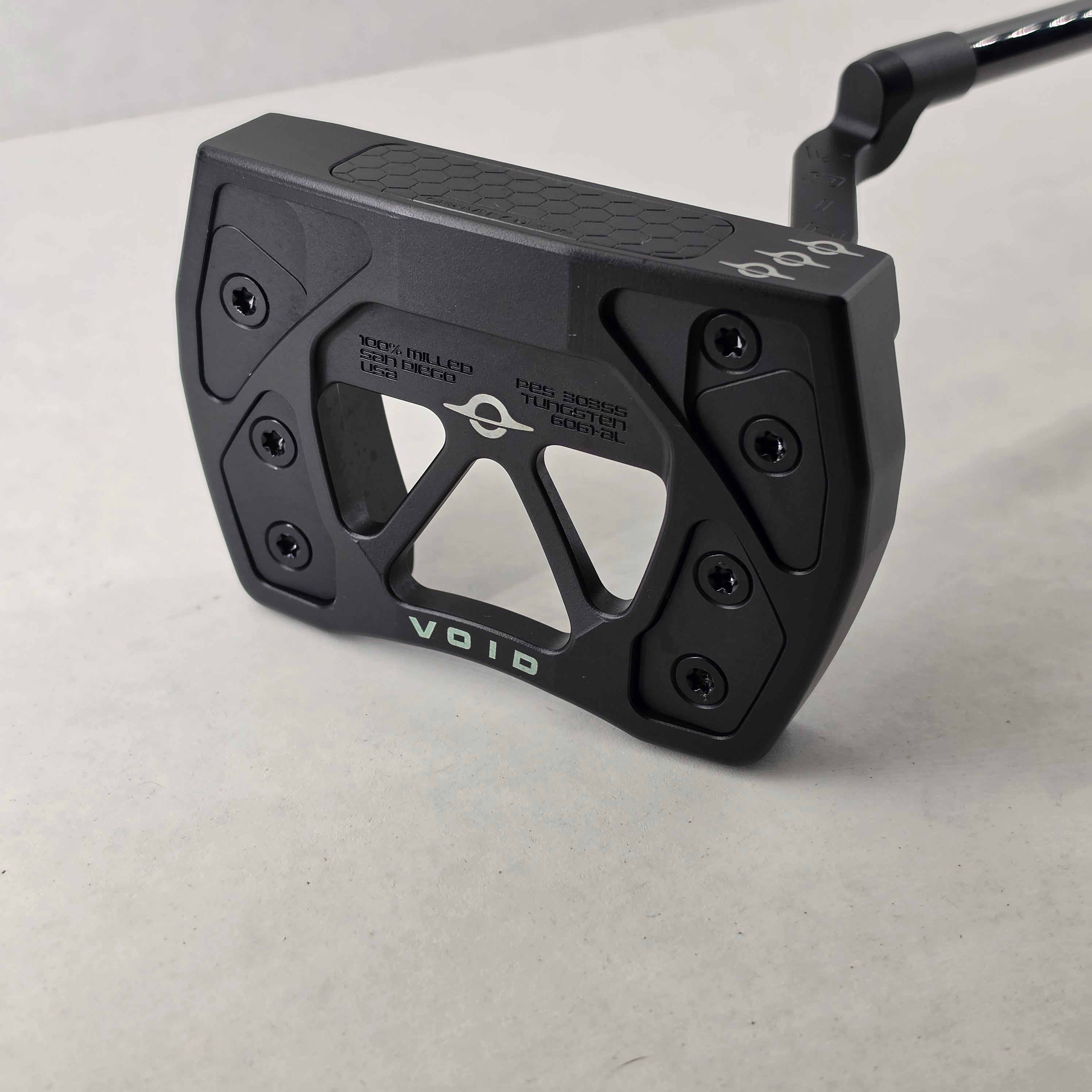 Goliath | Black | 34” | 10/10 #110