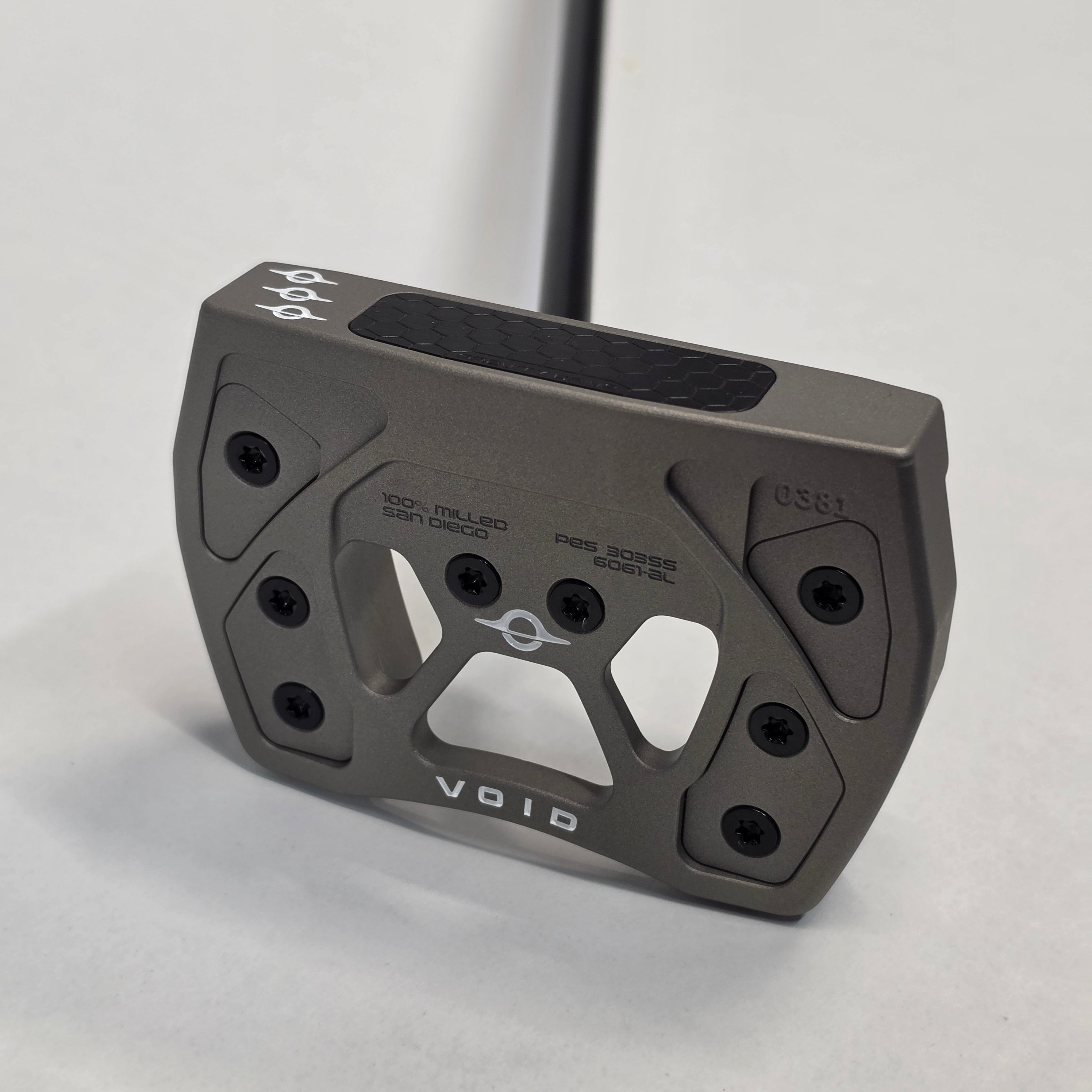 Goliath Centerfire PRO LEFTY| Silver | 35” | 10/10 #105