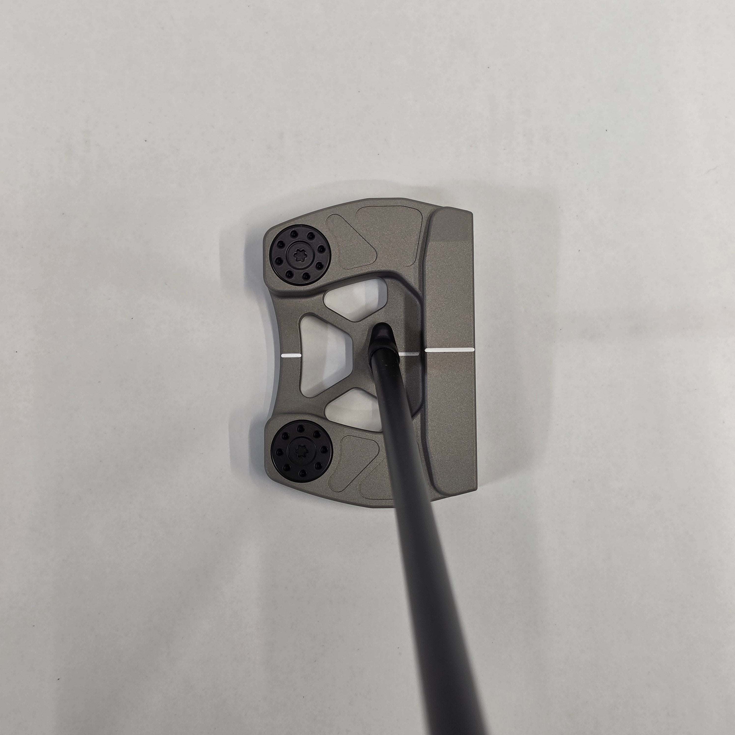 Goliath Centerfire PRO LEFTY| Silver | 35” | 10/10 #105