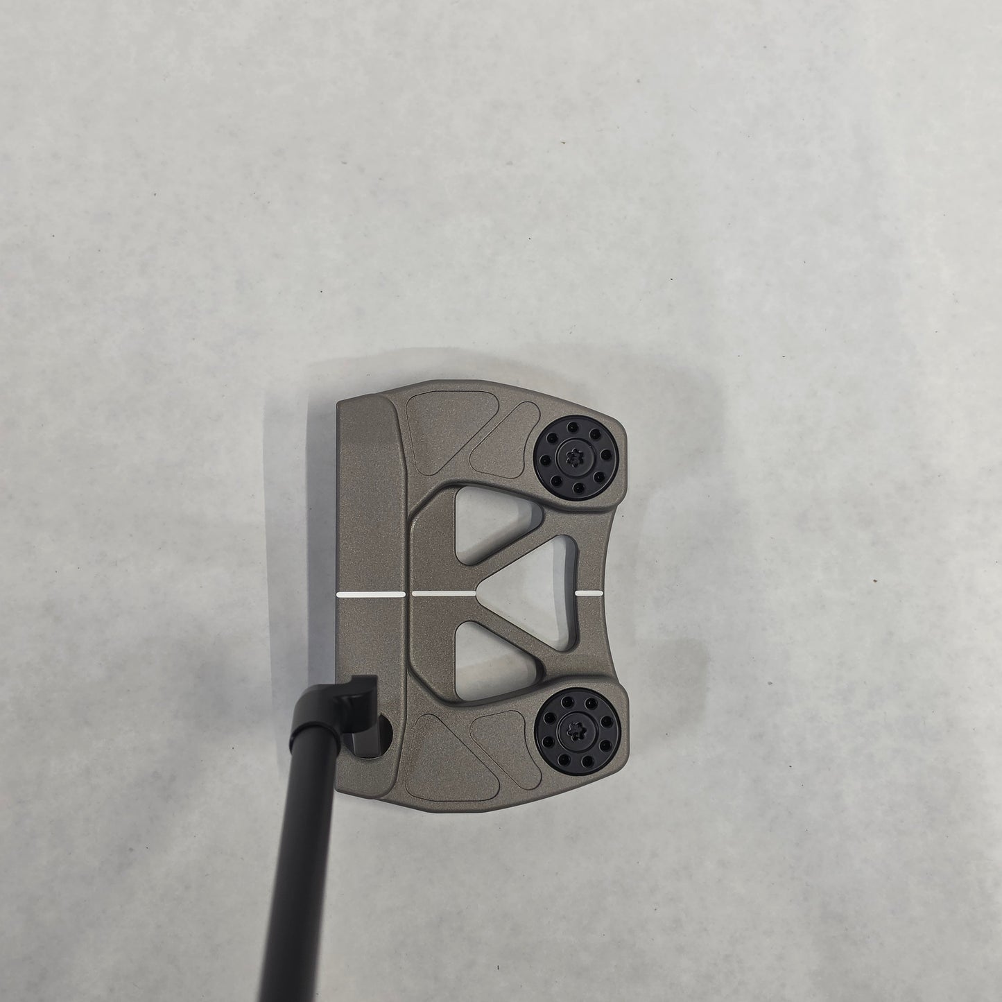 Goliath CT Tour | Silver | 34” | 10/10 #11